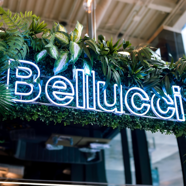 @Bellucci Custom Neon® Naked Neon™ restaurant sign @complexedesjardins