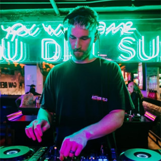 Ling Lings nightclub neon sign @linglingsbne made by Custom Neon®