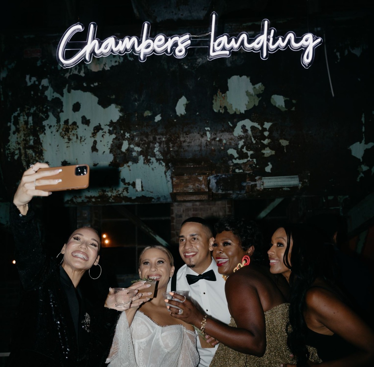 White Custom Neon® for wedding @reverweddings @laurenelyce