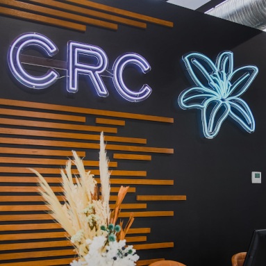 Beauty salon logo sign by Custom Neon® @cosmeticrefinementclinic