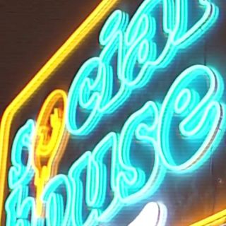 Logo light sign @socialhouse by Custom Neon®