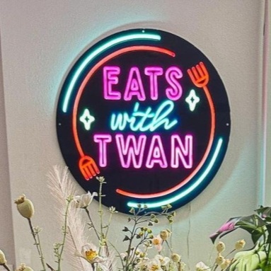 Custom Neon® Logo for Youtube creator @eatswithtwan
