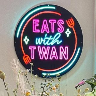 Custom Neon® Youtube channel logo @eatswithtwan