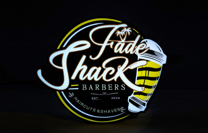 Slim lightbox for a hair dresser