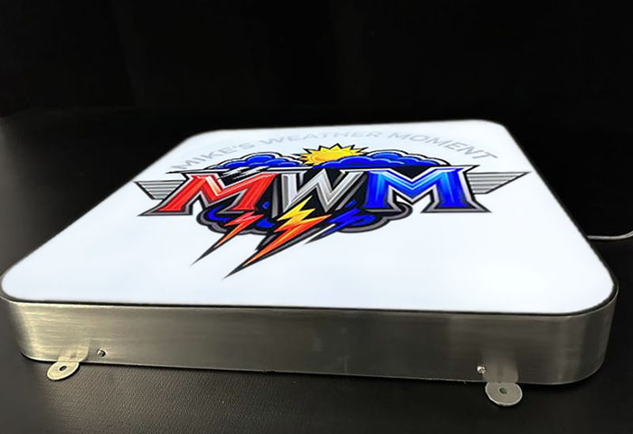 Front lit square light box sign with metal sides