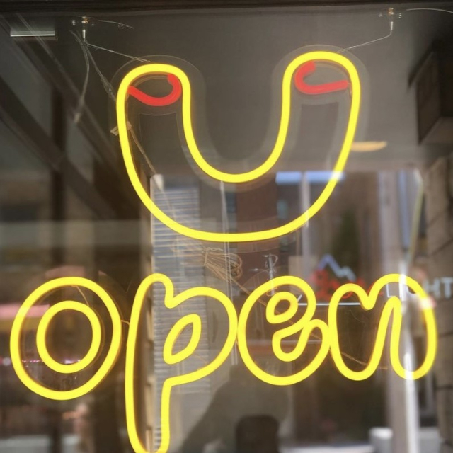 Custom Neon® bespoke smiley face open sign @macubana_