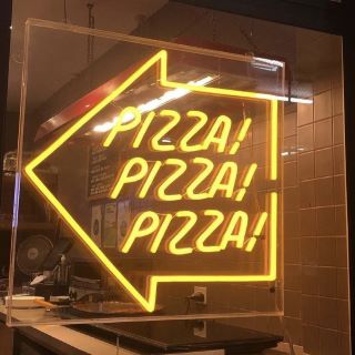 Pizza Pizza Pizza sign by Custom Neon® for @pizzapizzapizzamelb