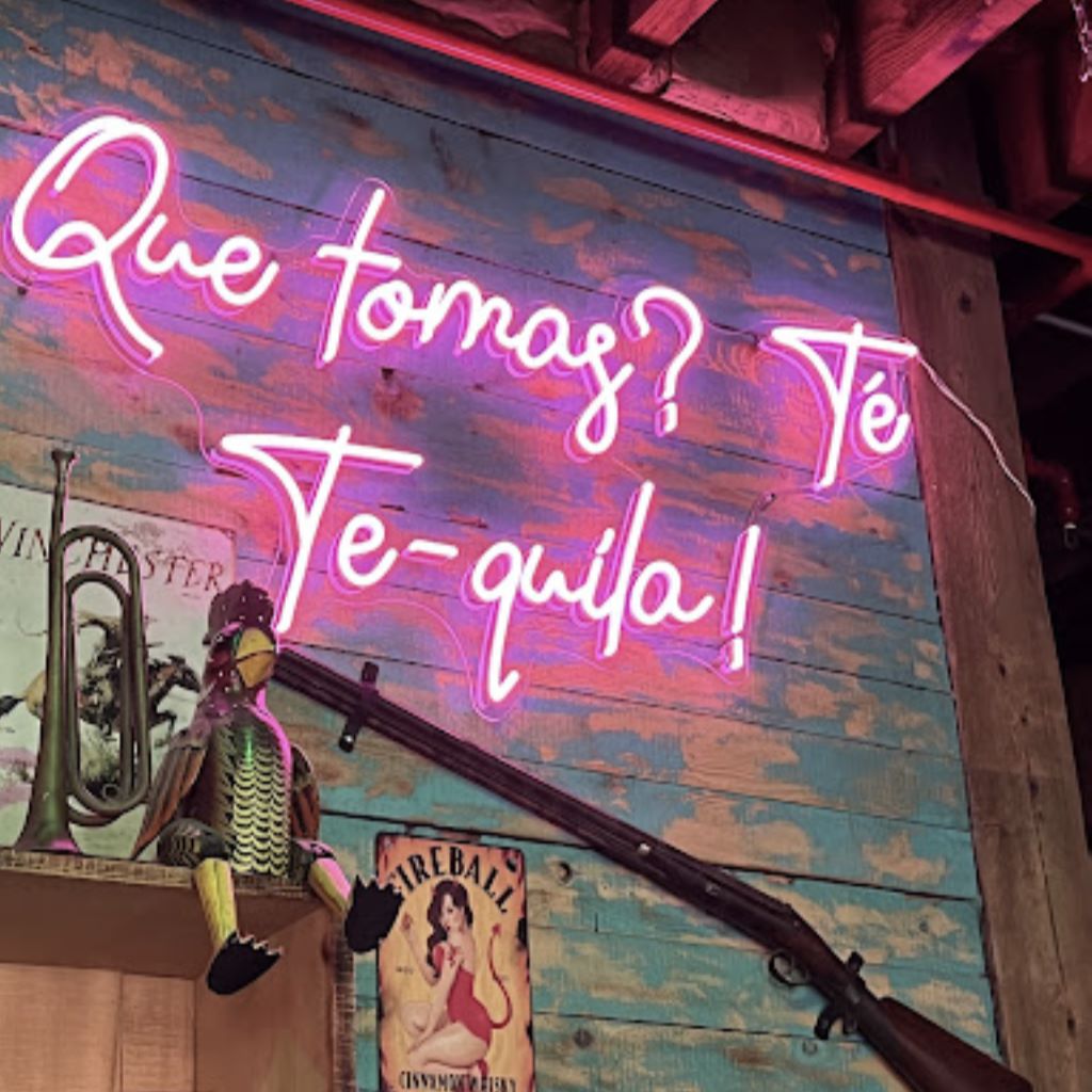 Custom Neon® Spanish bar sign Que Tomas? Te Tequila! @juanliz