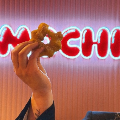 White and red UV print bakery logo sign by Custom Neon® @shmochibyshibui