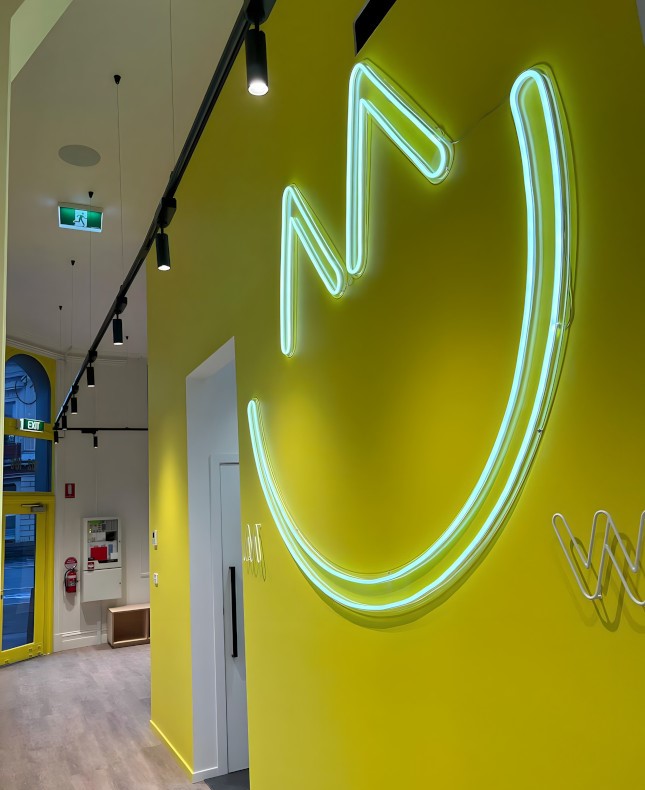 Yellow Custom Neon&reg; smiley face brand art @upstate_studios @loopelec