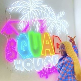 Custom Neon® social media channel logo @squadhouse