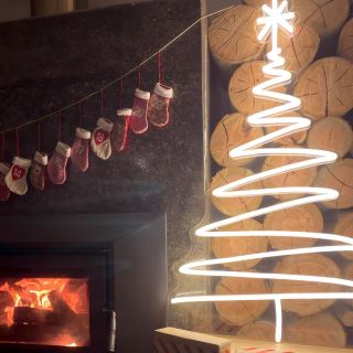 Warm white LED neon Christmas tree @customneon