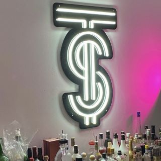 Black & white wedding monogram @timothy_slape made by Custom Neon®